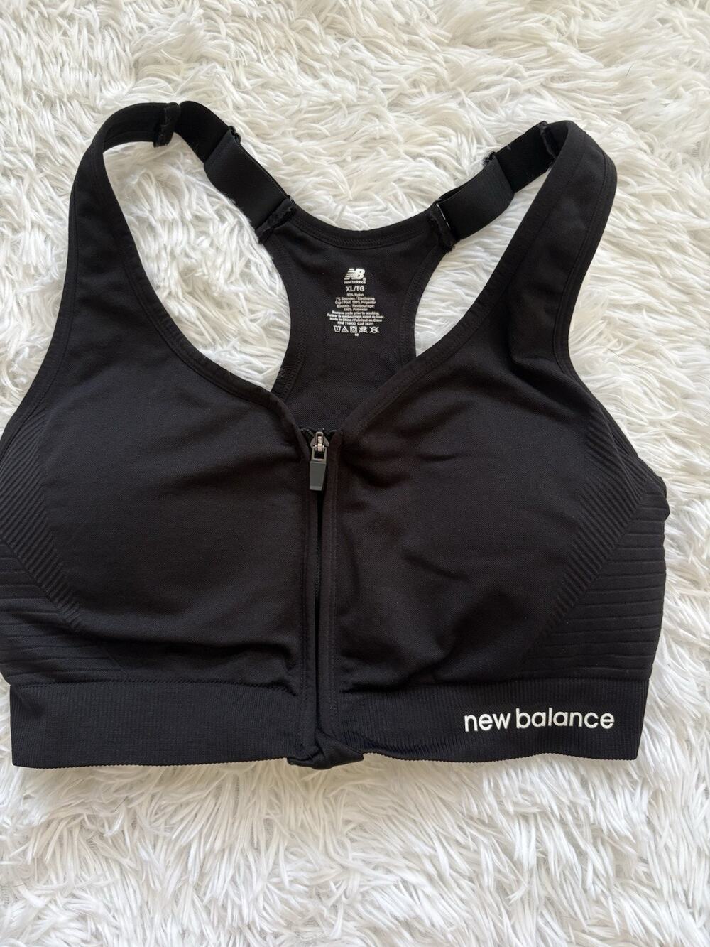 New Balance XL Padded Zip Front Sports Bra. Great Shape, Comfortable